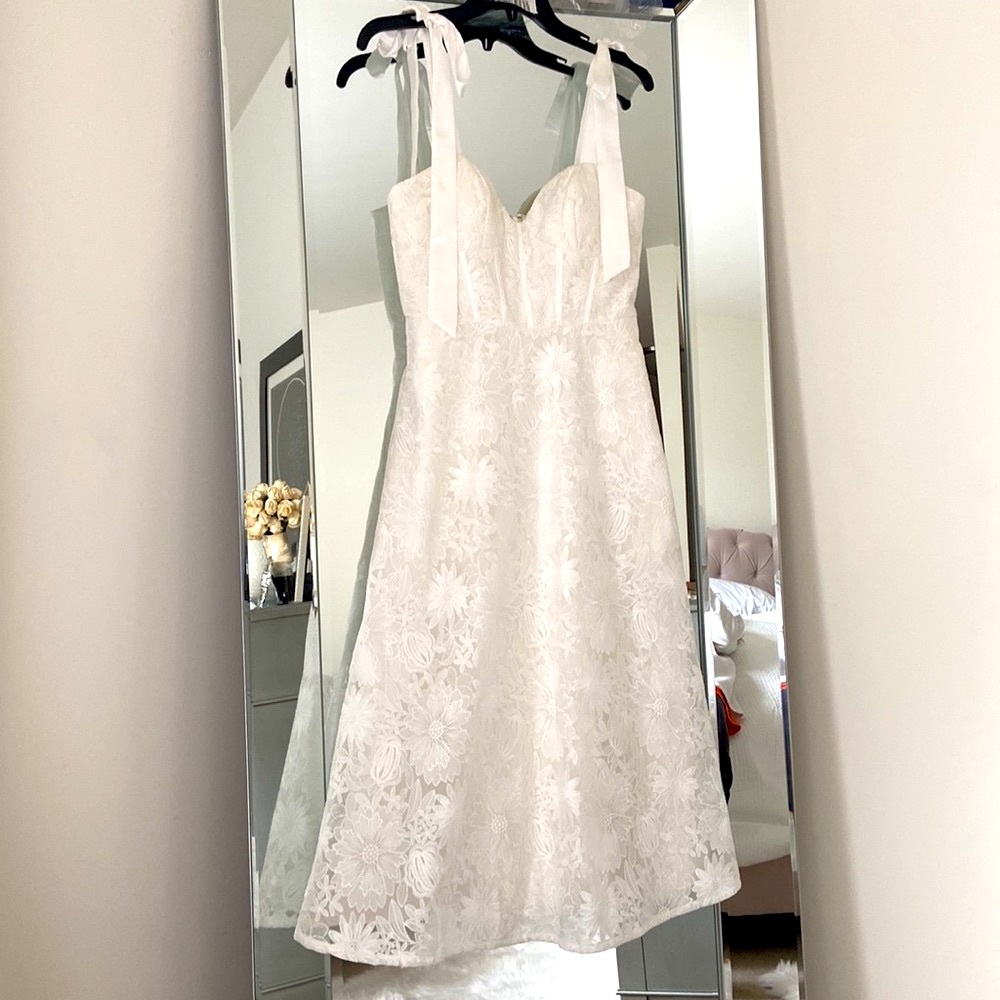 Aidan Mattox midi dress white, size 4, bridal shower engagement rehearsal dinner